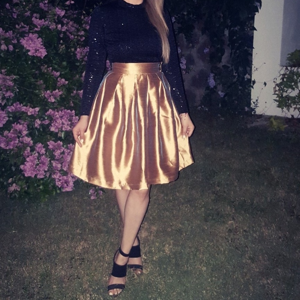 Skirt and sequent top